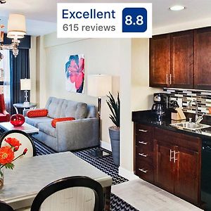 One-Bedroom King Suite